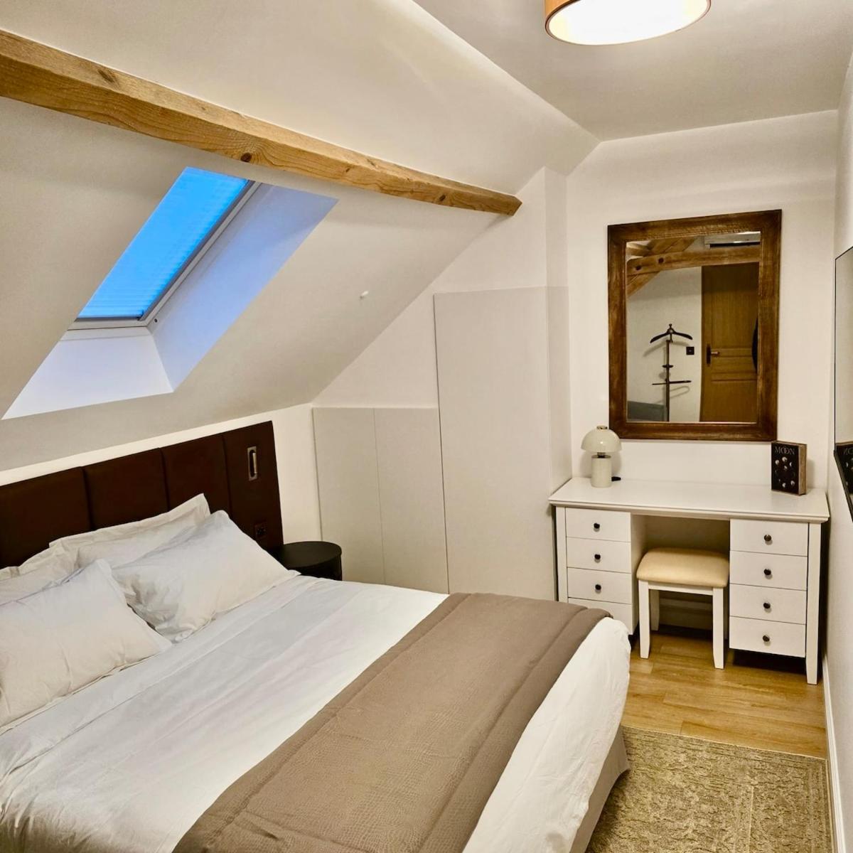 Le Cottage Maisonnette Dans Corps De Ferme Ollainville Dış mekan fotoğraf
